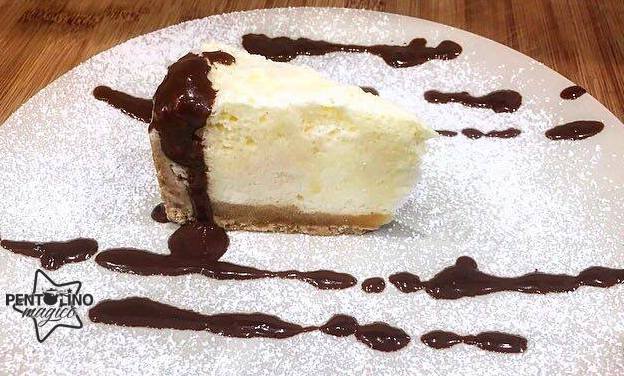 Semifreddo allo yogurt e composta di mele